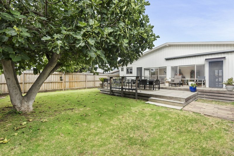 Photo - 6 Charles Court, St Leonards VIC 3223 - Image 16