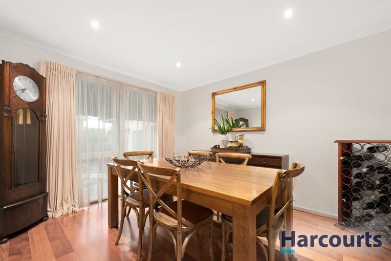 Photo - 6 Charles Court, Wantirna South VIC 3152 - Image 3