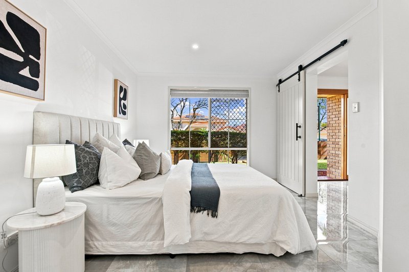 Photo - 6 Charles Place, Runcorn QLD 4113 - Image 5