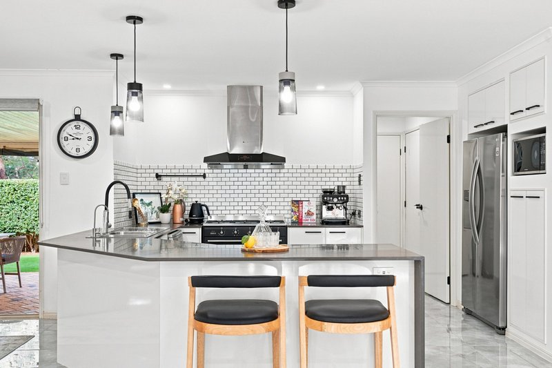Photo - 6 Charles Place, Runcorn QLD 4113 - Image 9