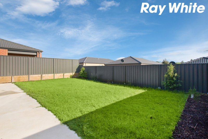 Photo - 6 Chelan Court, Pakenham VIC 3810 - Image 13