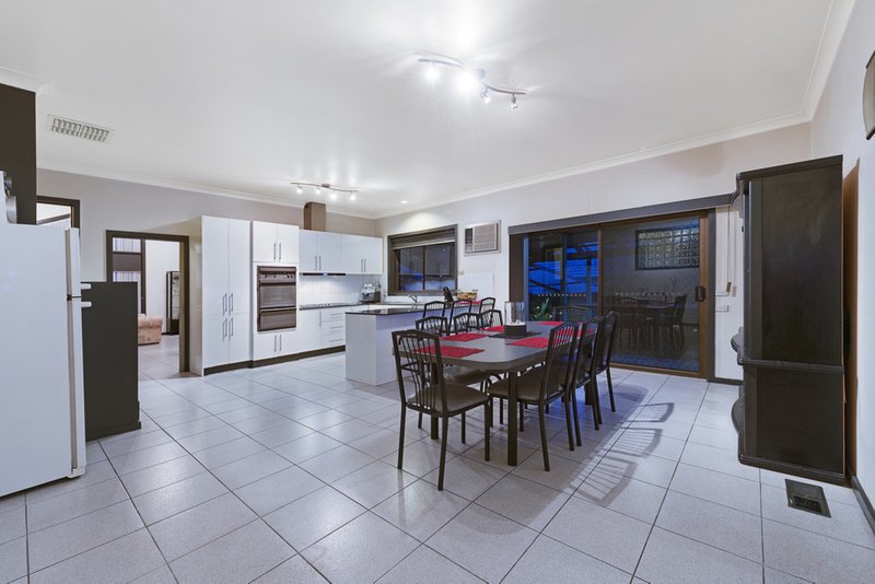 Photo - 6 Chelsea Court, Thomastown VIC 3074 - Image 4