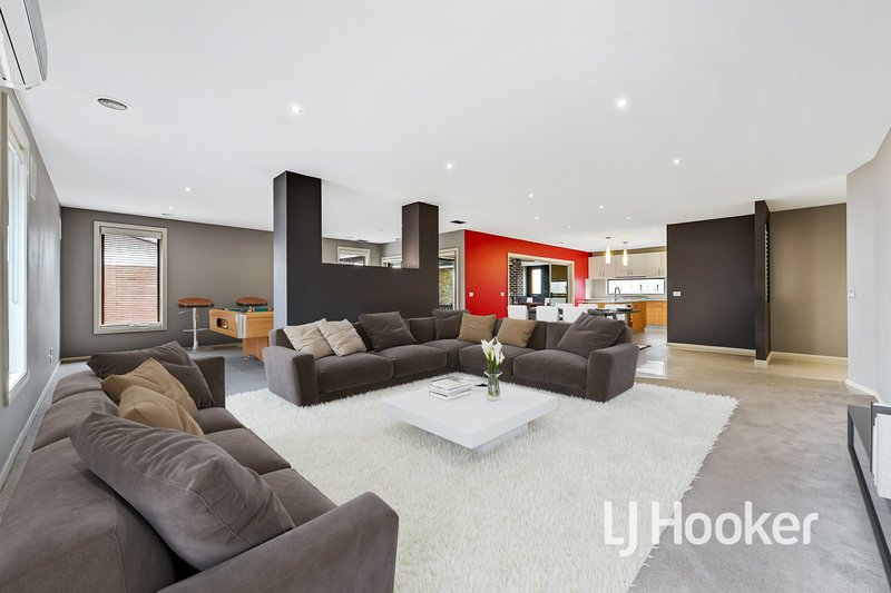 Photo - 6 Cherrywood Way, Narre Warren South VIC 3805 - Image 2