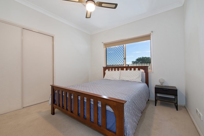 Photo - 6 Chichester Court, Carindale QLD 4152 - Image 14