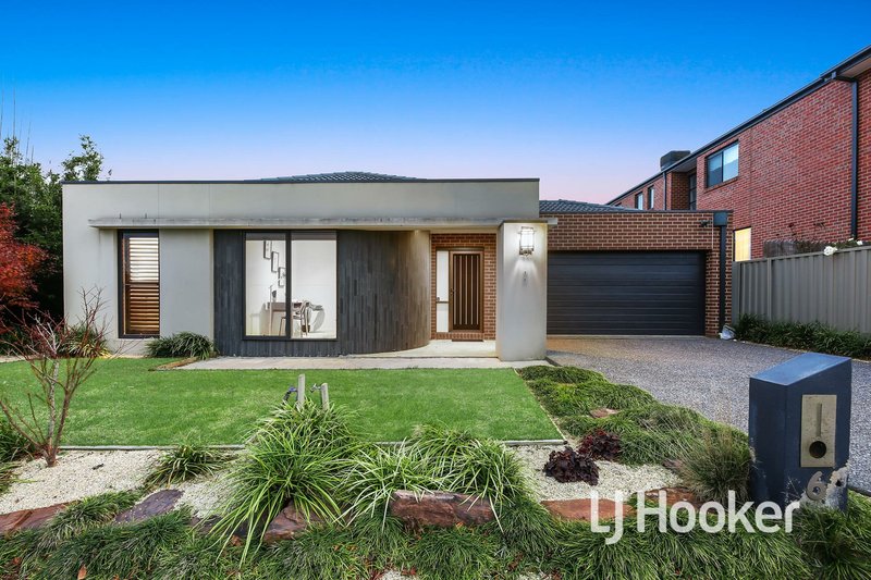 6 Chief Court, Cranbourne East VIC 3977