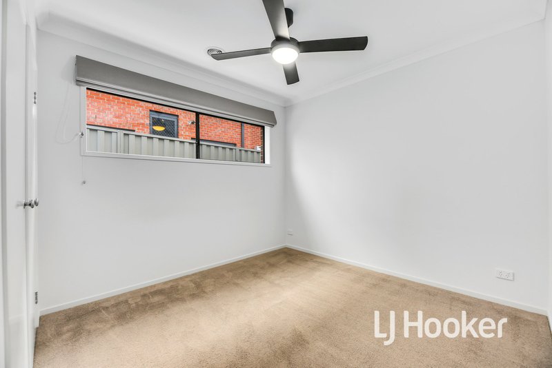 Photo - 6 Chief Court, Cranbourne East VIC 3977 - Image 14