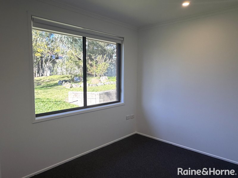 Photo - 6 Chippendale Close, Moss Vale NSW 2577 - Image 4