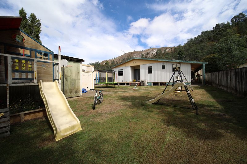 Photo - 6 Clark Street, Queenstown TAS 7467 - Image 14