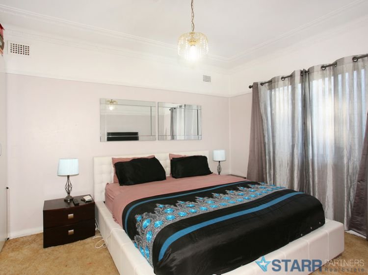 Photo - 6 Clement Street, Guildford NSW 2161 - Image 7