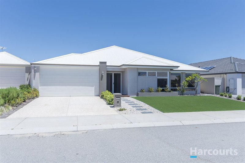 6 Clivia Heights, Sinagra WA 6065