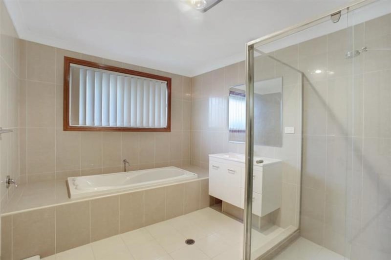 Photo - 6 Clontarf Avenue, Harrington Park NSW 2567 - Image 11