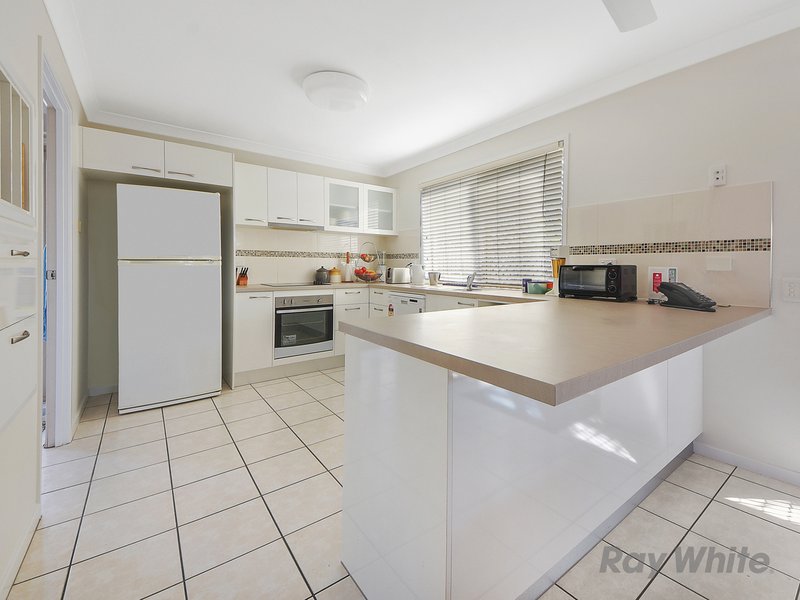 Photo - 6 Cloverbrook Place, Bracken Ridge QLD 4017 - Image 2