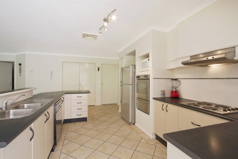 Photo - 6 Coach House Road, Kurrajong Heights NSW 2758 - Image 2