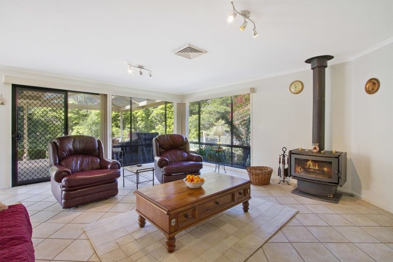 Photo - 6 Coach House Road, Kurrajong Heights NSW 2758 - Image 3