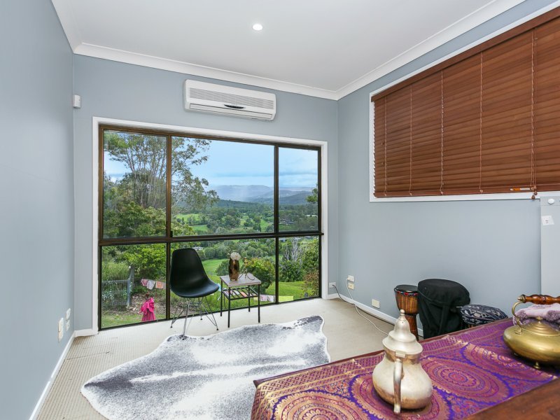 Photo - 6 Coastview Crescent, Tallai QLD 4213 - Image 24