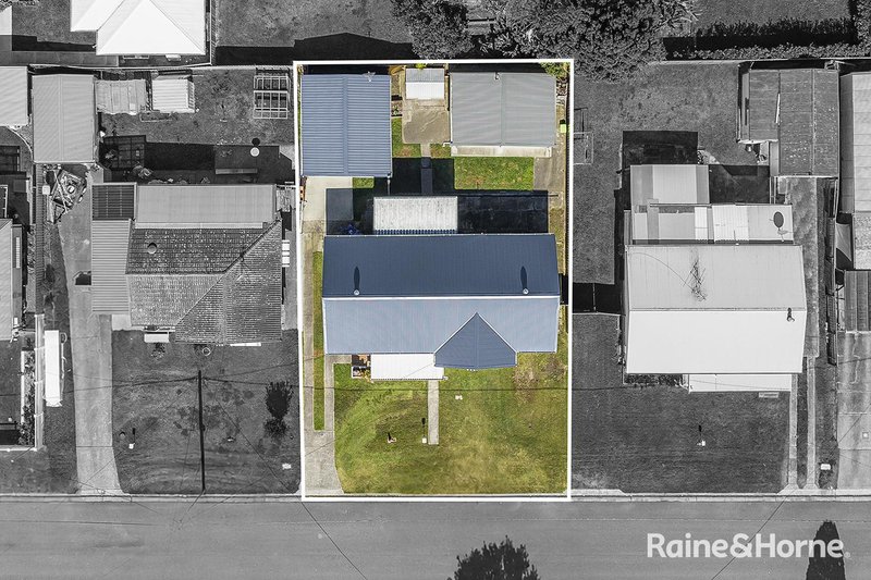 Photo - 6 Cobbin Parade, Belmont NSW 2280 - Image 15