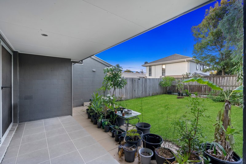 Photo - 6 Codrington Circuit, Pacific Pines QLD 4211 - Image 4