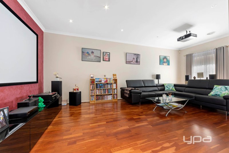 Photo - 6 Colchester Vista, Derrimut VIC 3026 - Image 2