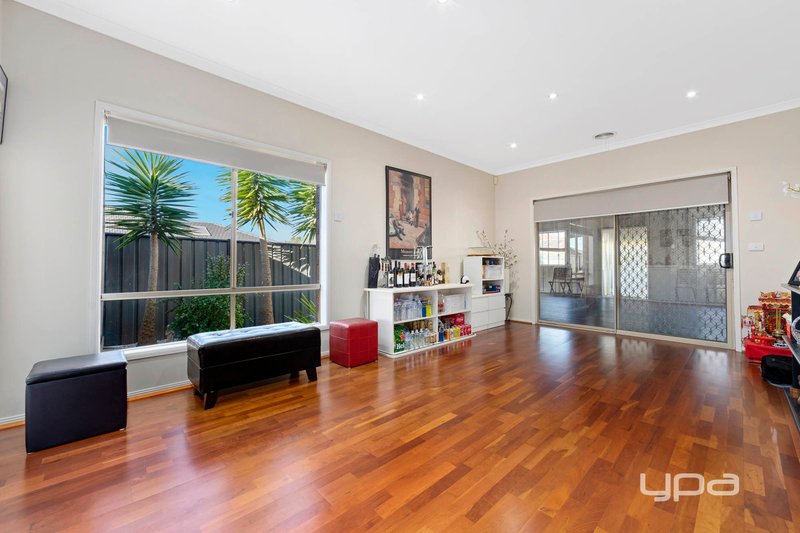 Photo - 6 Colchester Vista, Derrimut VIC 3026 - Image 7