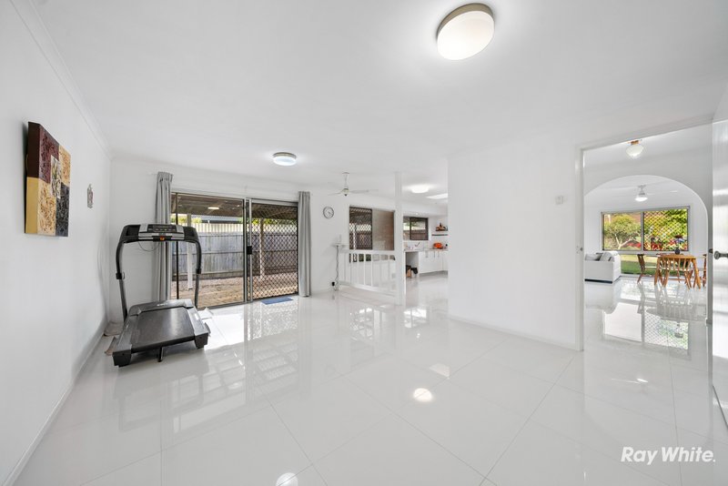 Photo - 6 Coleman Crescent, Springwood QLD 4127 - Image 6