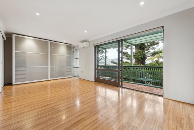 Photo - 6 Collins Avenue, Rose Bay NSW 2029 - Image 5