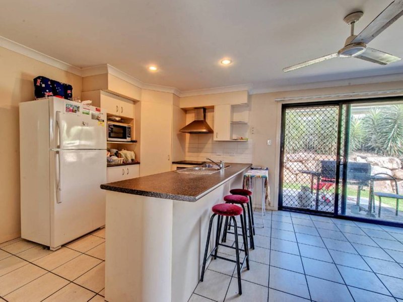 Photo - 6 Collins Street, Collingwood Park QLD 4301 - Image 6