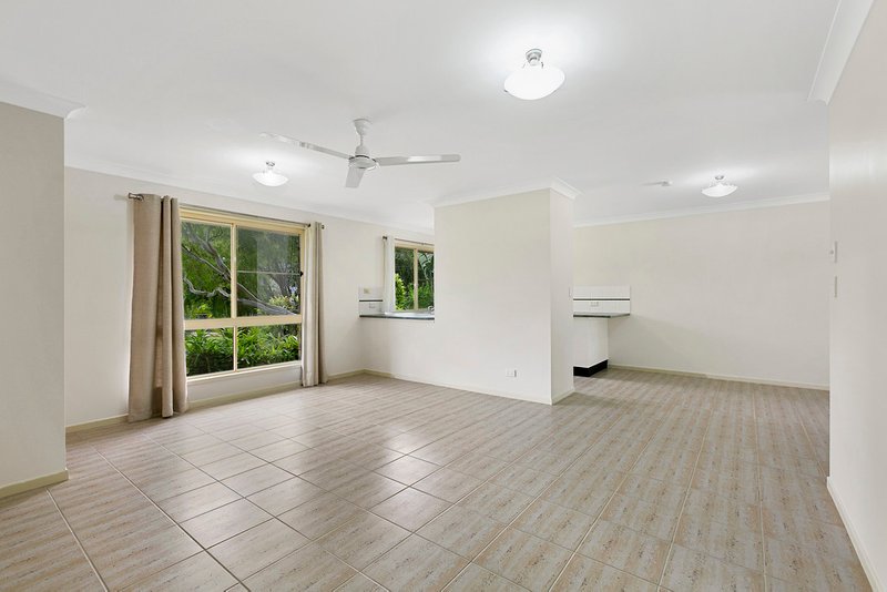 Photo - 6 Colonial Court, Cooroy QLD 4563 - Image 2