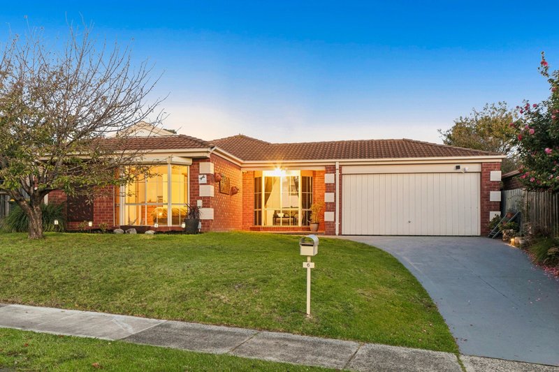 Photo - 6 Colwyn Close, Langwarrin VIC 3910 - Image 1