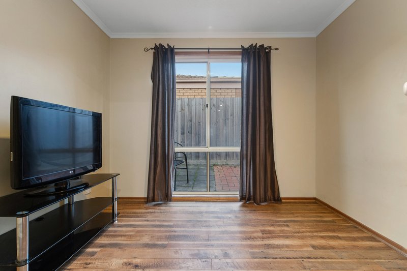 Photo - 6 Colwyn Close, Langwarrin VIC 3910 - Image 7