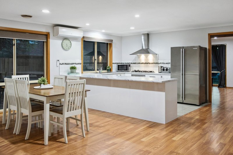 Photo - 6 Colwyn Close, Langwarrin VIC 3910 - Image 8