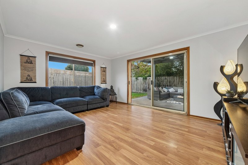 Photo - 6 Colwyn Close, Langwarrin VIC 3910 - Image 15