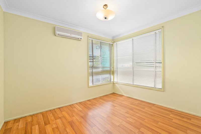 Photo - 6 Como Place, St Johns Park NSW 2176 - Image 8