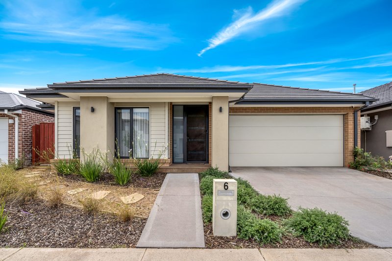 6 Compass Crescent, Donnybrook VIC 3064