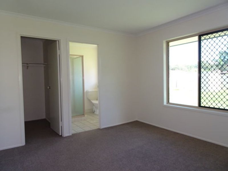 Photo - 6 Conan Close, Wulkuraka QLD 4305 - Image 7