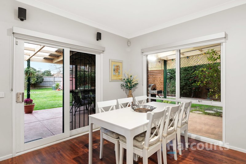 Photo - 6 Condos Court, Wantirna South VIC 3152 - Image 6