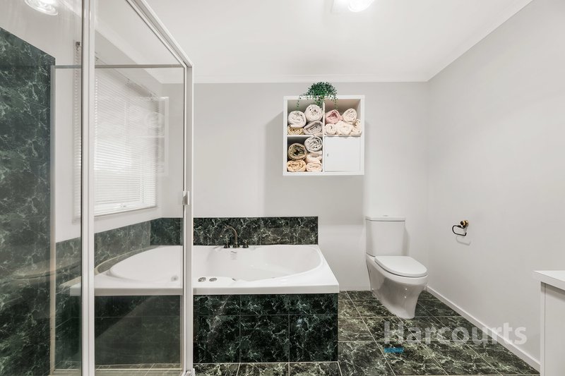 Photo - 6 Condos Court, Wantirna South VIC 3152 - Image 9