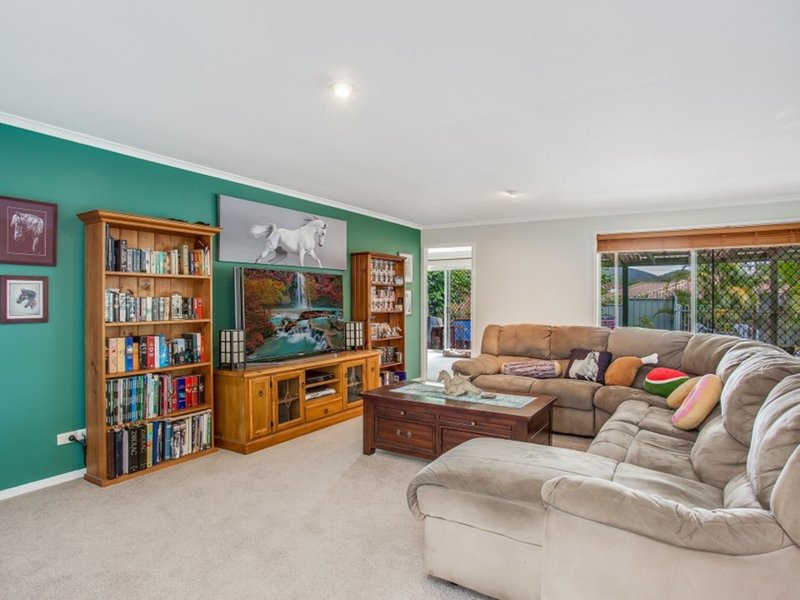 Photo - 6 Congreve Close, Mudgeeraba QLD 4213 - Image 3