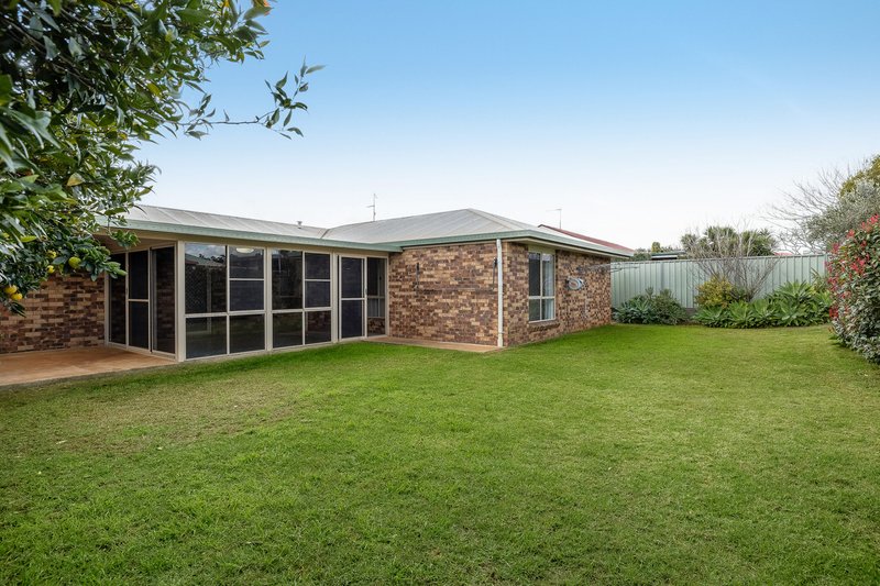 Photo - 6 Connole Court, Kearneys Spring QLD 4350 - Image 15