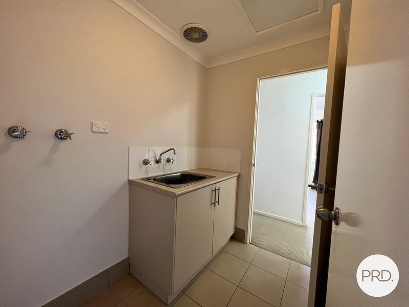Photo - 6 Constance Stone Street, Macgregor ACT 2615 - Image 5