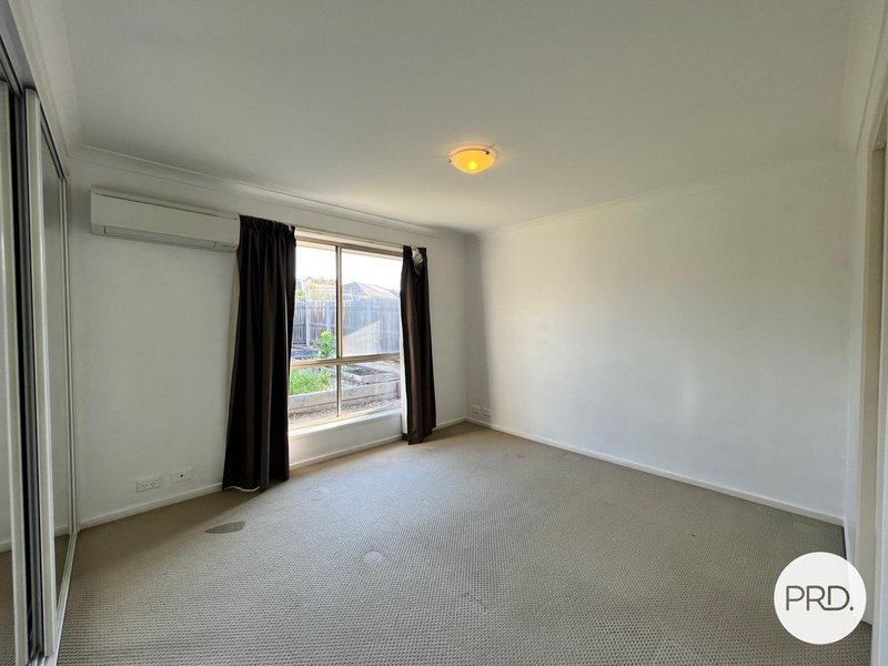Photo - 6 Constance Stone Street, Macgregor ACT 2615 - Image 6
