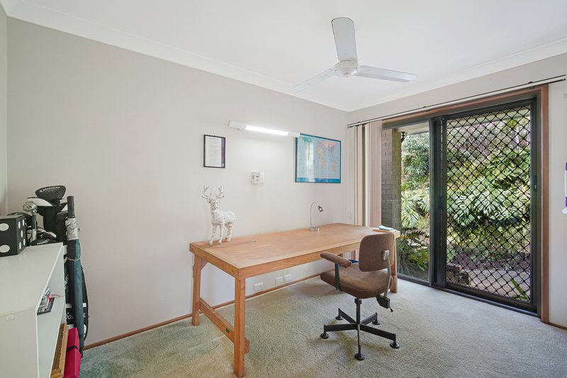 Photo - 6 Coogee Court, Elanora QLD 4221 - Image 21