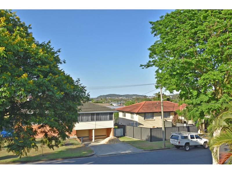 Photo - 6 Coolmunda Street, Mansfield QLD 4122 - Image 7