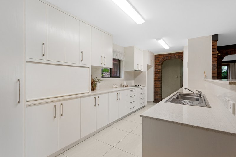 Photo - 6 Coolong Crescent, Carrara QLD 4211 - Image 8