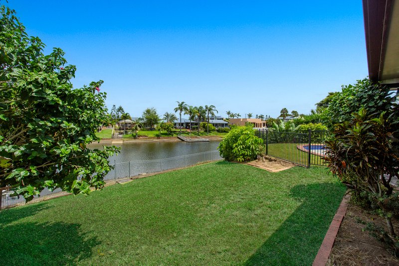 Photo - 6 Coolong Crescent, Carrara QLD 4211 - Image 18