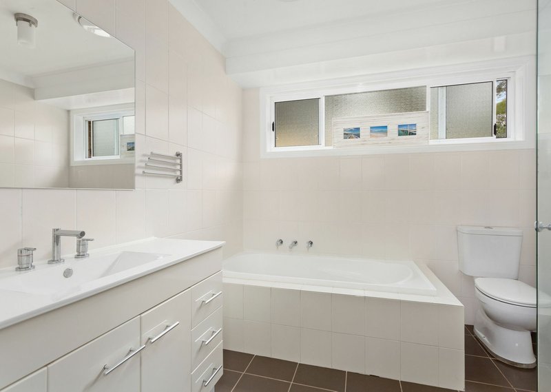 Photo - 6 Coorong Place, Taree NSW 2430 - Image 7