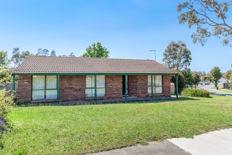 Photo - 6 Coral Gum Court, Narre Warren VIC 3805 - Image 2