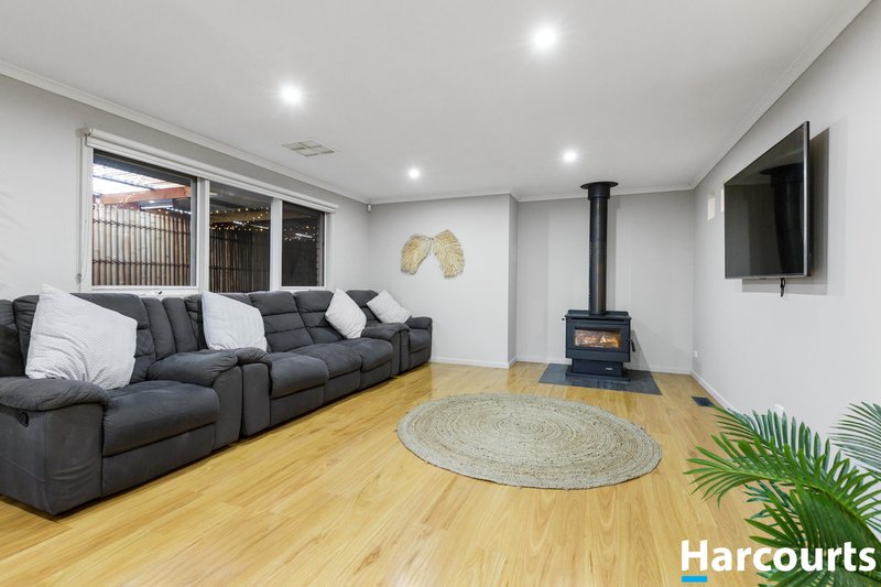 Photo - 6 Corhanwarrabul Close, Rowville VIC 3178 - Image 5