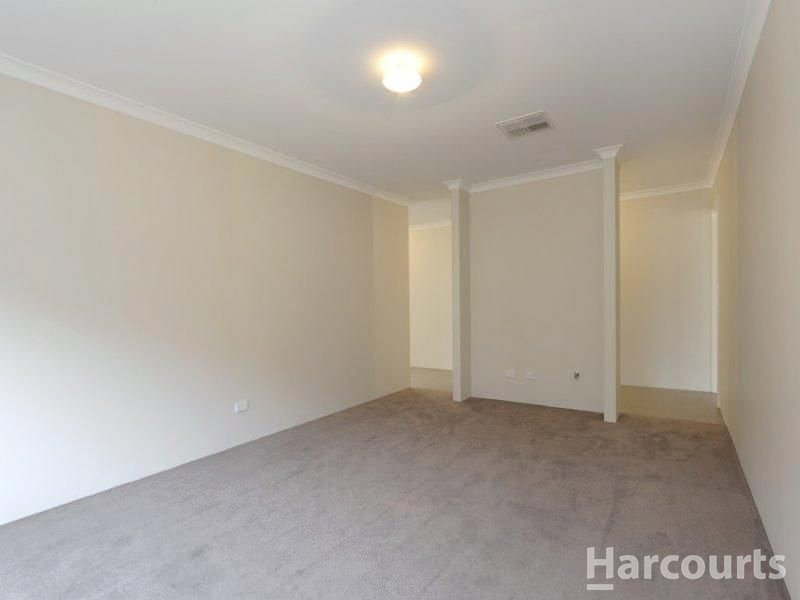 Photo - 6 Correa Way, Baldivis WA 6171 - Image 4