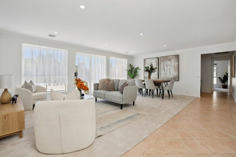 Photo - 6 Corriedale Avenue, Murrumbateman NSW 2582 - Image 7