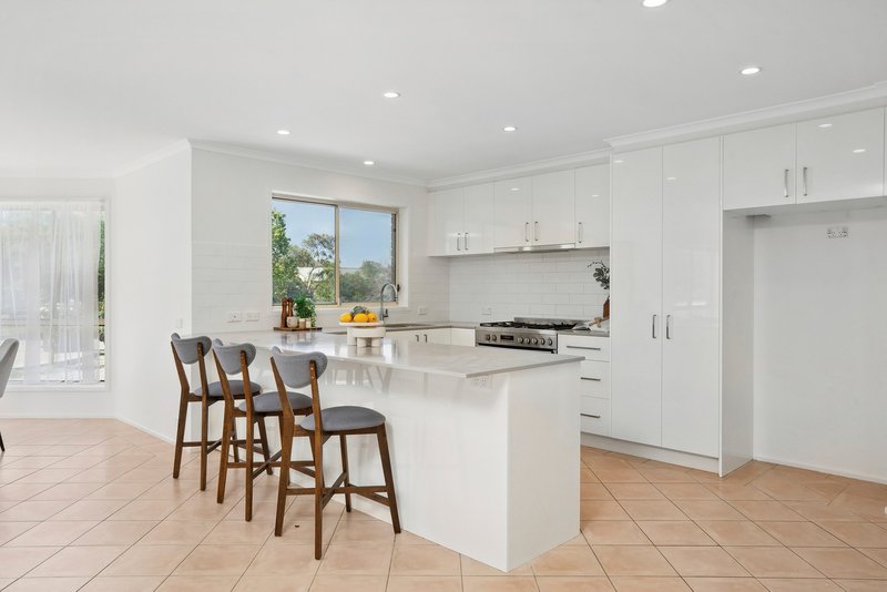 Photo - 6 Corriedale Avenue, Murrumbateman NSW 2582 - Image 10